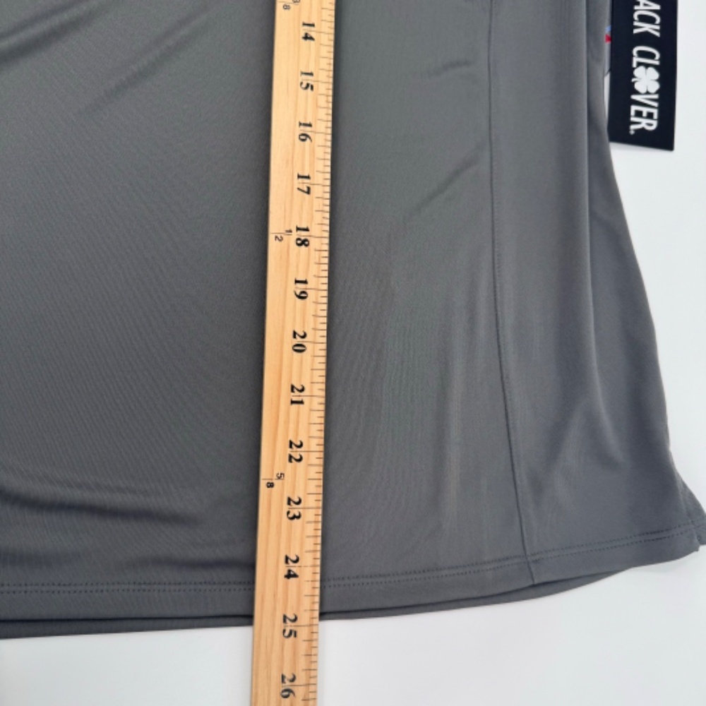 Black Clover Polo Shirt Women Large NEW Gray Golf Live Lucky Cosmopolitan LV - Picture 9 of 9